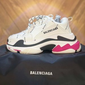 BALENCIAGA TRIPLE S “ALLOVER PINK’